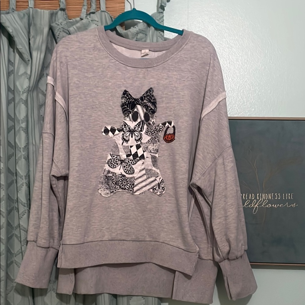 Women's Light Gray Patchwork halloween ghost Pullover Sweatshirt